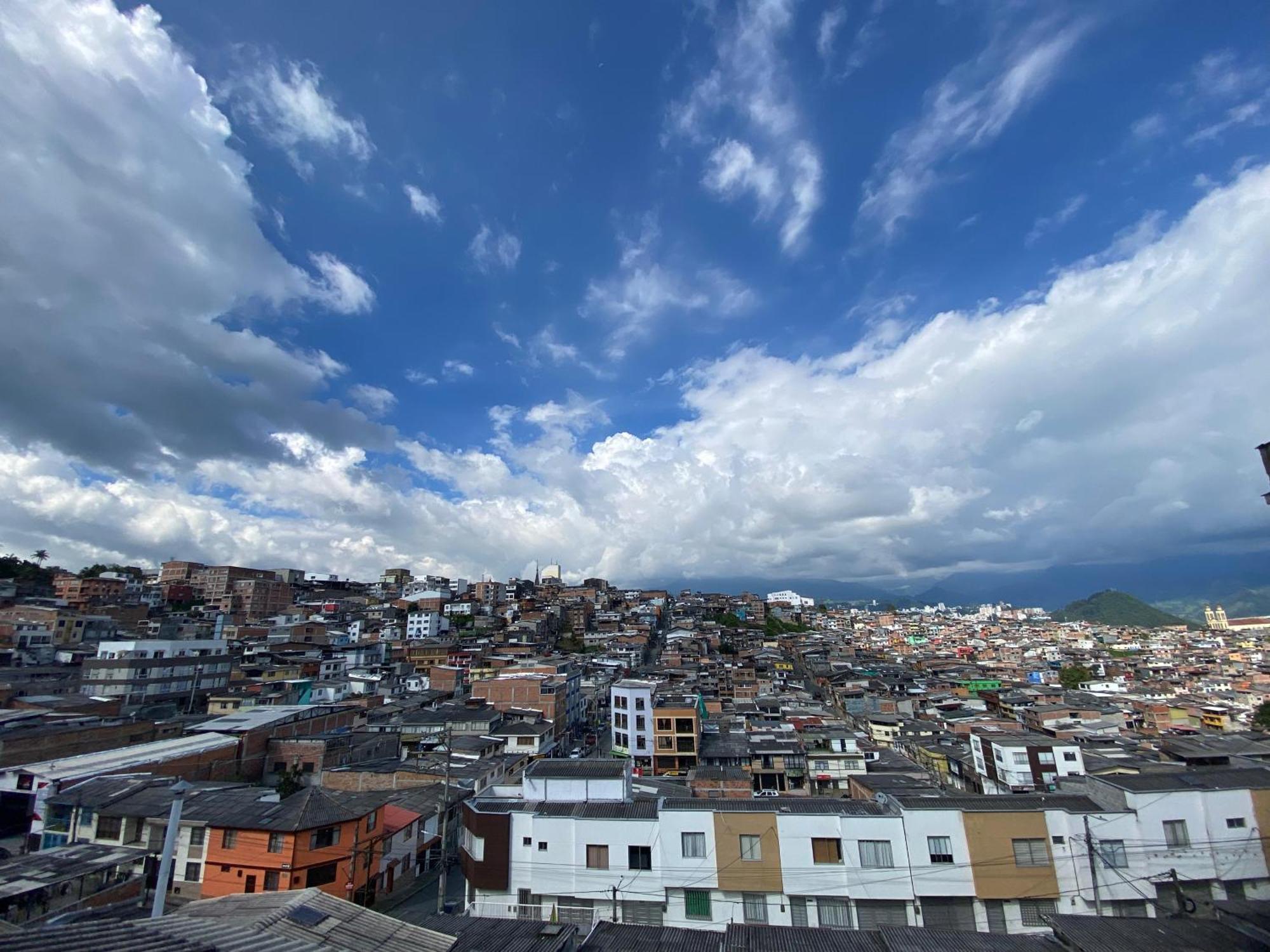 Villa Casa Privada En Manizales Exclusiva Y Comoda Totalmente Equipada Contiguo A La Monumental Plaza De Toros, Cerca Al Mirador De Chipre Y Al Centro Historico De La Ciudad Extérieur photo